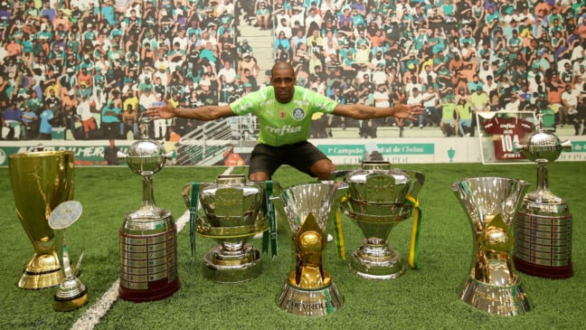 Esposa pediu: Jaílson, ex-Palmeiras, volta aos gramados